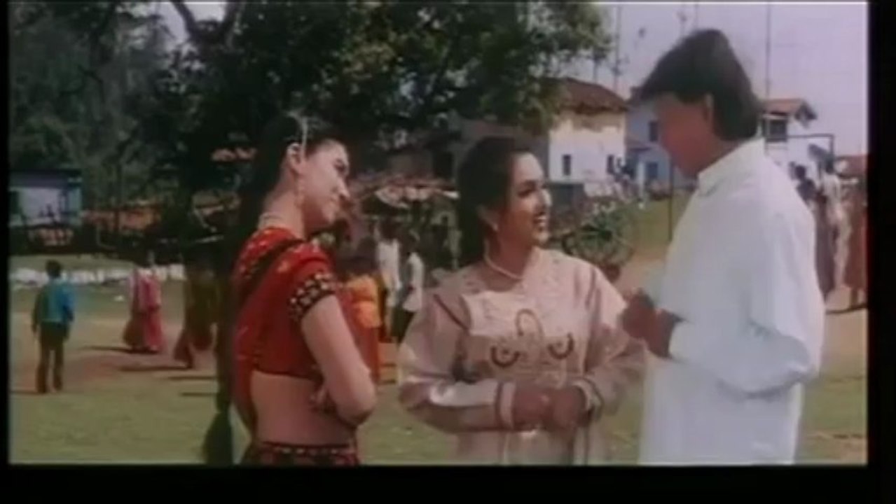 cute scene from maa kasam