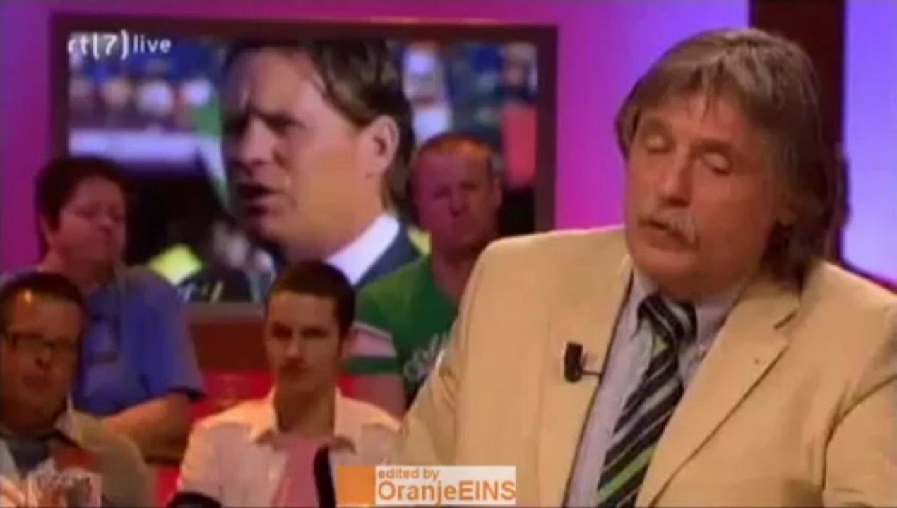 Johan Boskamp deelt koeken uit, René van der Gijp moet incasseren... en meer (VI 20-8-2010)