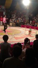 Vietnam circus enfants