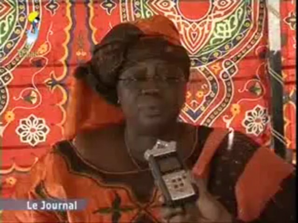 VERSION FRANçAISE  FLAGORNERIE | NGARBATNA CARMEL SOU "0" Pour le bonheur du Tchad incrivez vous à l'ecole de Hinda Deby iTNO c'est l'école du coeur et ça nous gandirait tous .