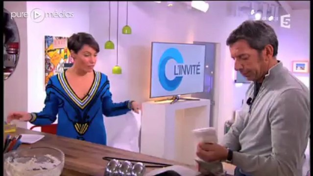 Alessandra Sublet se déguise en infirmière dans C à vous