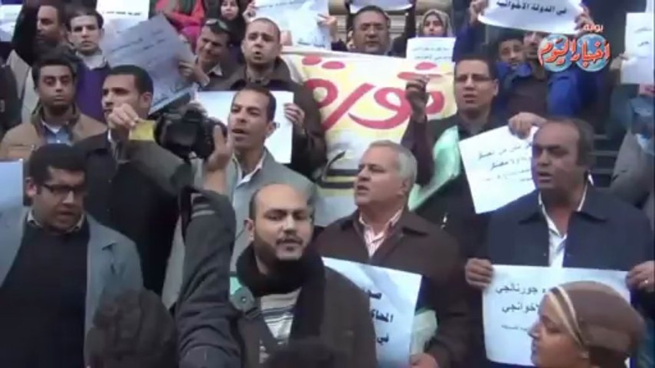 وقفة أمام نقابة الصحفيين للاحتجاج على سجن صحفي
