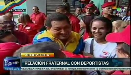 Destacan relación fraternal de Chávez con deportistas