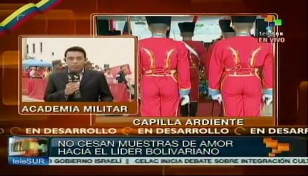 Continúan llegando venezolanos a dar último adios a Chávez