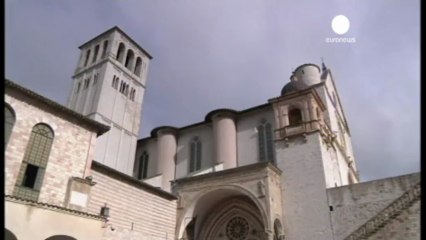 Les habitants d'Assise séduits par le nom du pape François