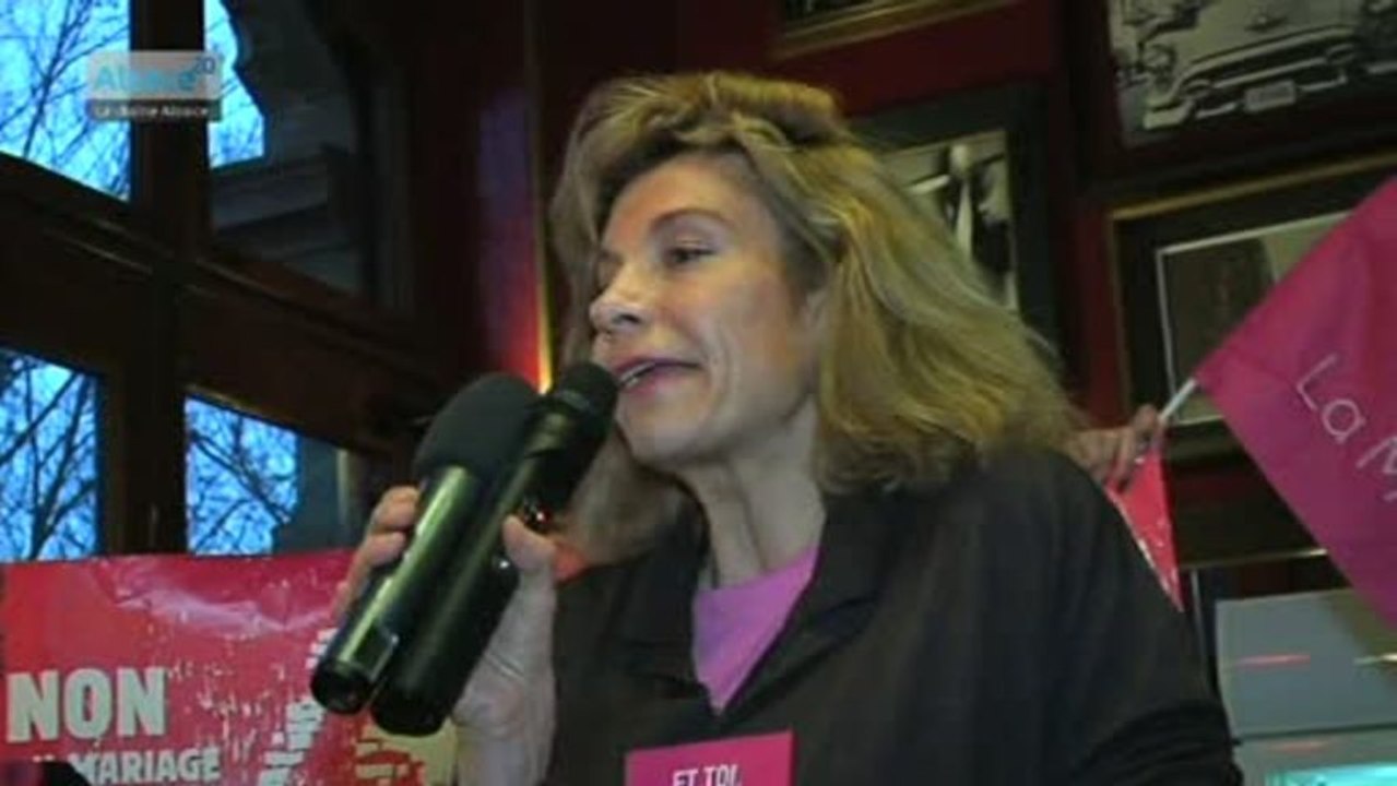 Mariage gay: Frigide Barjot en visite à Strasbourg