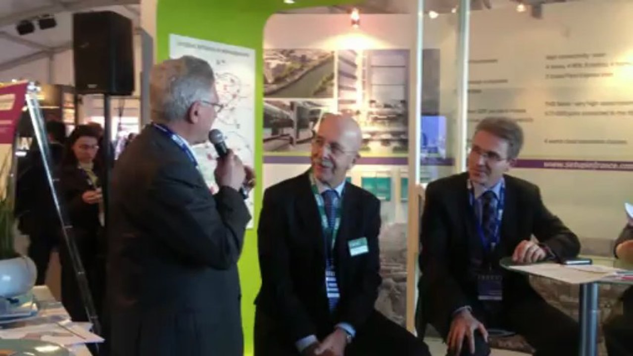 Gilles Catoire sur le stand du CG92 au MIPIM 2013