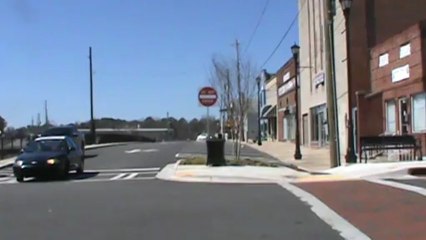 Union Pacific container and empty well train through Austell Ga. into Whitaker Yard.