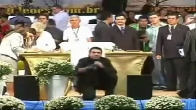 Deputado Pastor Feliciano RACISTA pede senha do Cartao de Credito pra fiel