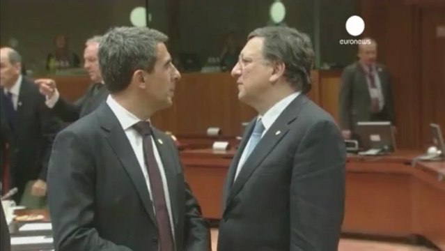 EU leaders agree to a balance of growth and strict budgets