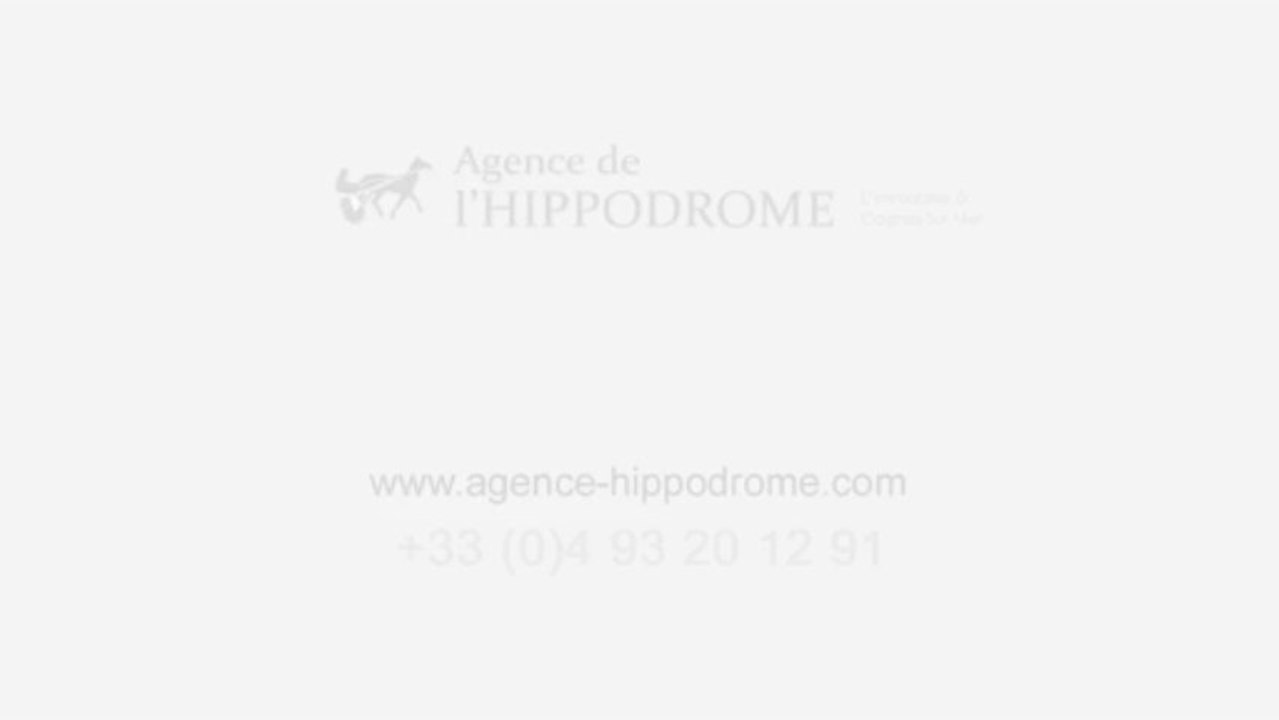 Villa à vendre à Saint Laurent du Var - piscine - 5 pièces de 150m2