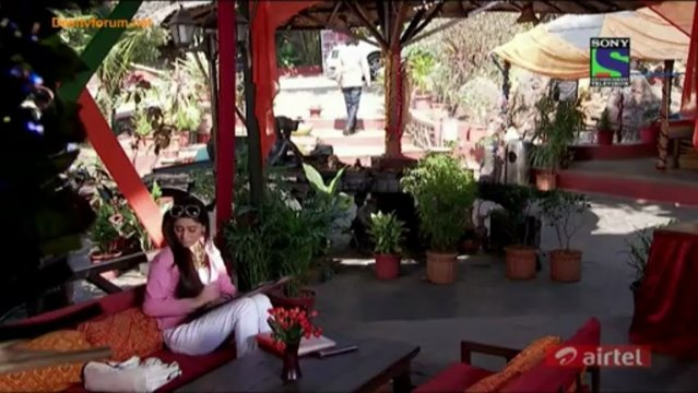 Dil Ki Nazar Se … Khoobsurat 15th March 2013 Video Watch Online pt2