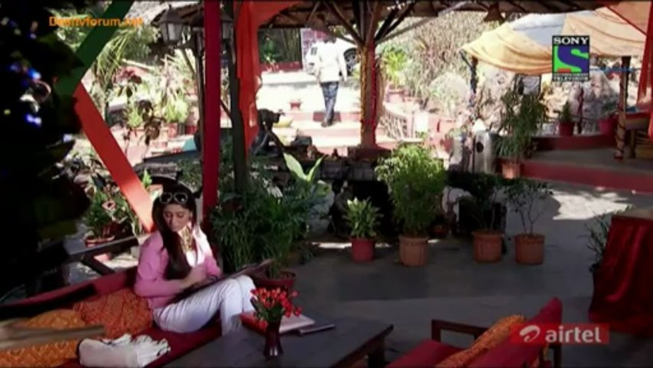 Dil Ki Nazar Se … Khoobsurat 15th March 2013 Video Watch Online pt2