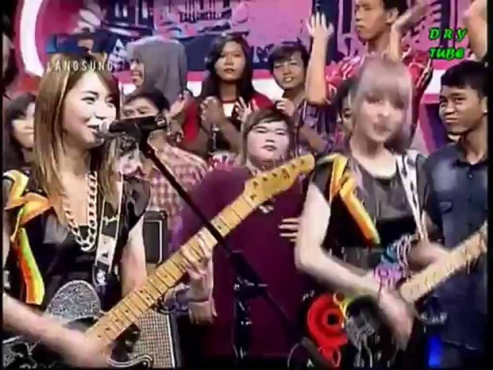 SCANDAL@Dahsyat (13.03.2013)