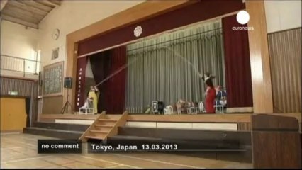 'unwanted dogs' make children smile in Japan - no comment