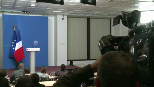 فرنسا مستعدة للتحرك بمفردها لتقديم اسلحة للمعارضة السورية