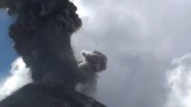 Explosion d'un volcan au Guatemala - Guatemala Volcano Erupts 2013