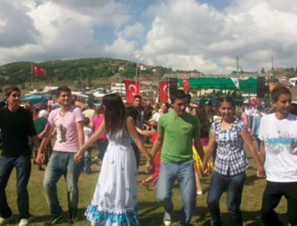 Doğan Keleş Geçeklerden Geçek Verin Geçemiyom Ben