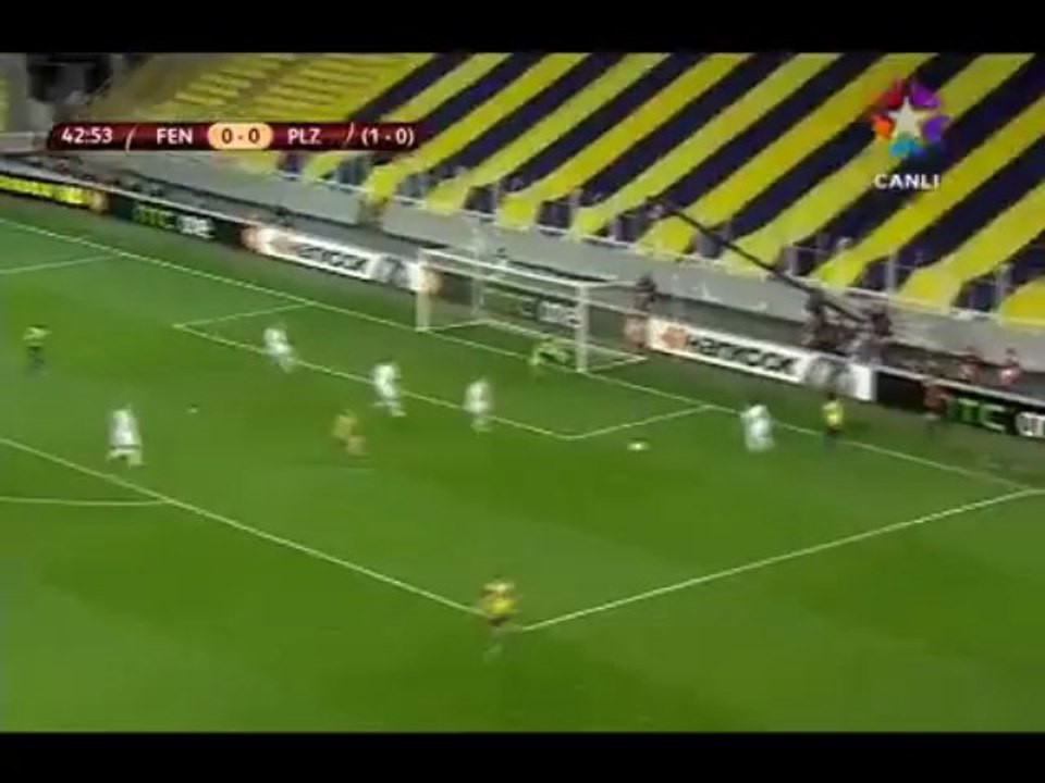 Salih UÇAN'ın Golü [ Fenerbahçe - Plzen ]