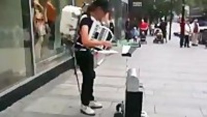 Awesome Street Performer Plays "The Final Countdown"