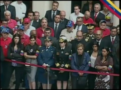 Féretro del presidente Chávez reposa sobre la Flor de los Cuatro Elementos en el Museo Histórico Militar