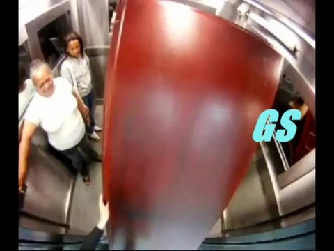 PEGADINHA DO SILVIO SANTOS (DEFUNTO NO ELEVADOR)