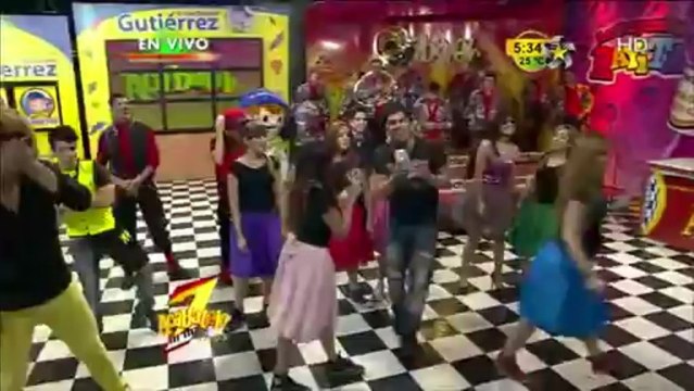 Mc Aese y Yuli Flores cantan Dijiste Adios en Acábatelo