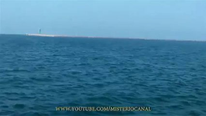 UFO ?émerges de la mer.Mexico .2013