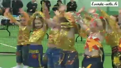 Spectacle de la "Maison du monde" pour la clôture des Aiglons 2013 - petit