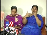 Actress Kavitha says her daughter was trapped for money