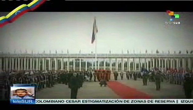 Hugo Chávez recibió honores en Capilla Ardiente
