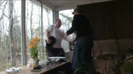 La blague de la couche sale de bébé