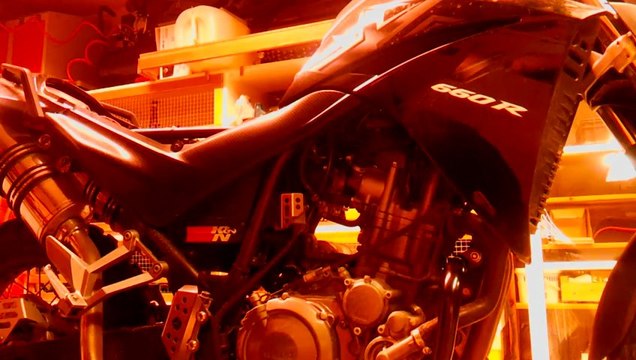 Installing SW-MOTECH Crash Bars On a Yamaha XT660R