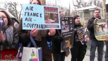 Rassemblement anti vivisection devant les agences d'Air France (16.03.2013)