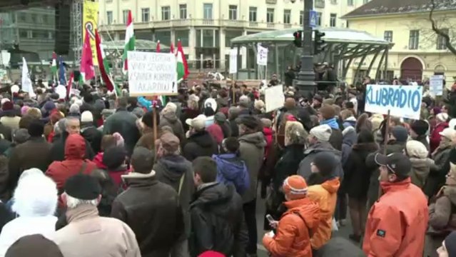 Hongrie: 4.000 manifestants contre le Premier ministre