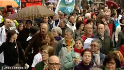 La 'marea blanca' no se va de puente