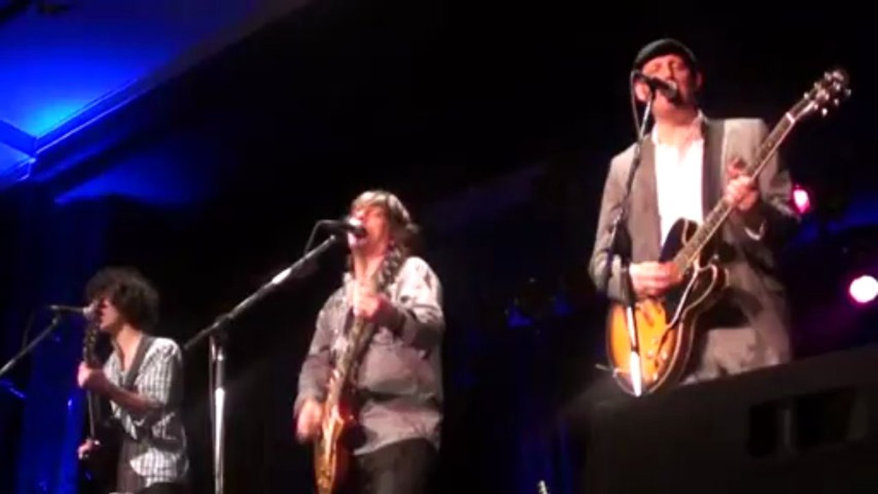 Steve Strongman / Paul Deslauriers / Justin Saladino 1/9 "Going Down"