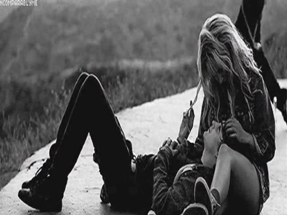 ADAM_GİBİ1971 SENSİZ SAADET NEYMİŞ AŞKIM