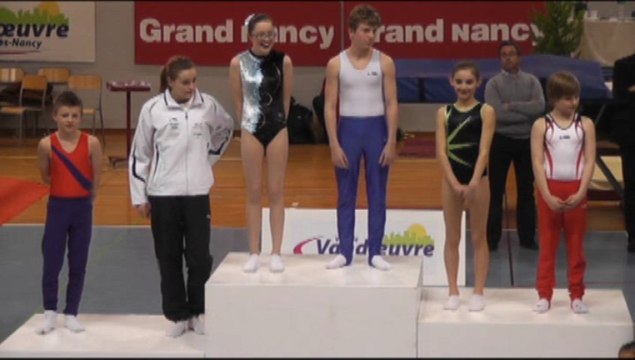 Anaïs - Trampo 2013 03 16 - Open de Zone EST à Vandoeuvre