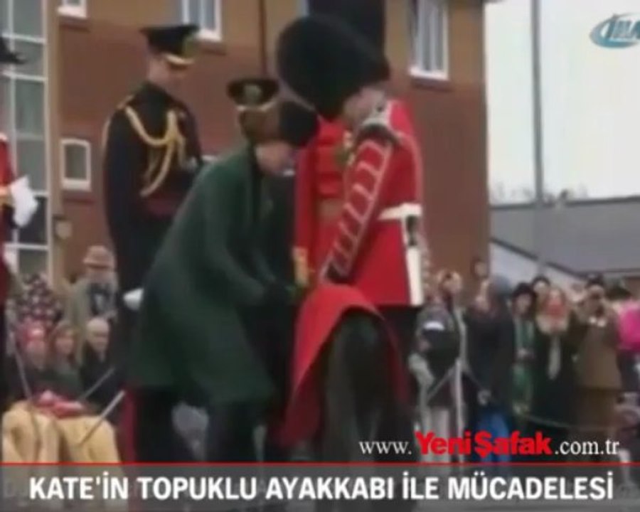 Düşes Kate'in topuklu ayakkabı ile mücadelesi