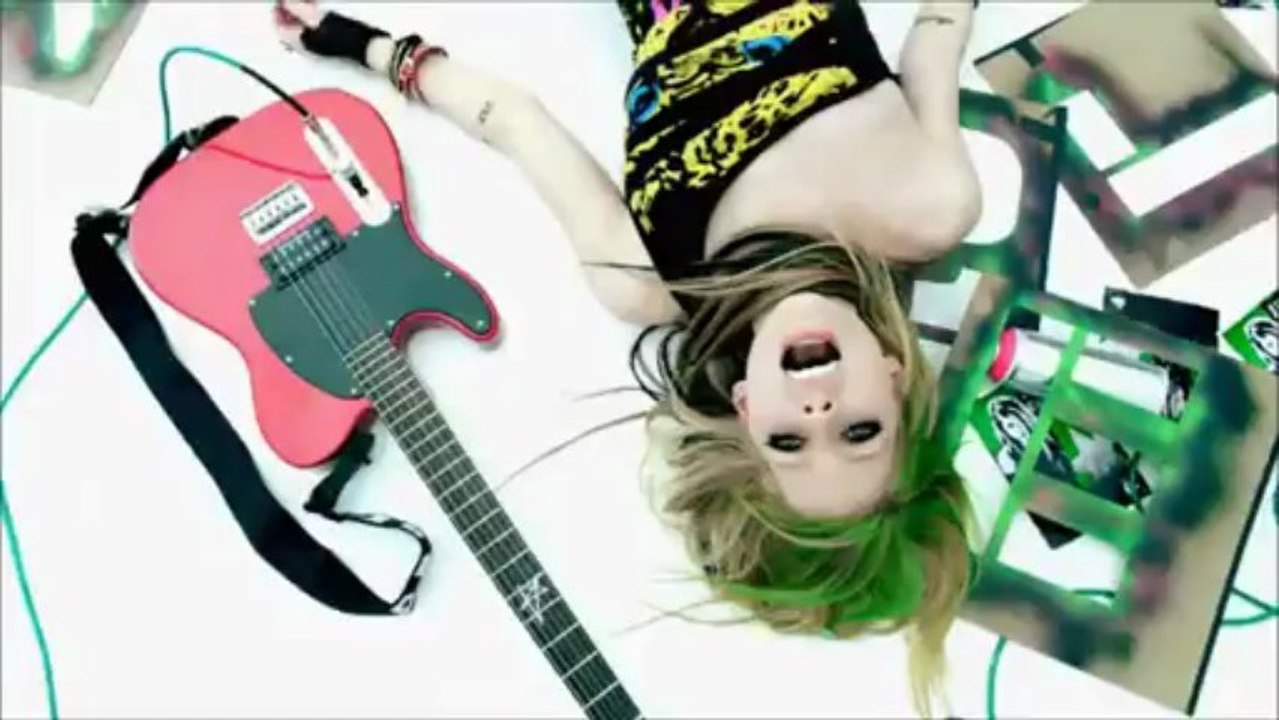 Avril Lavigne - Smile.pv