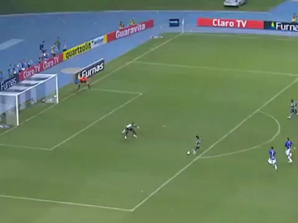 L'incroyable raté de Mr Clarence Seedorf !
