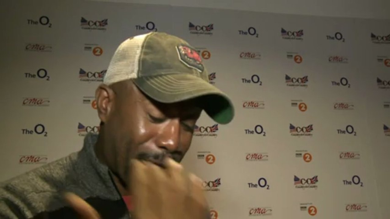 Darius Rucker loves One Direction