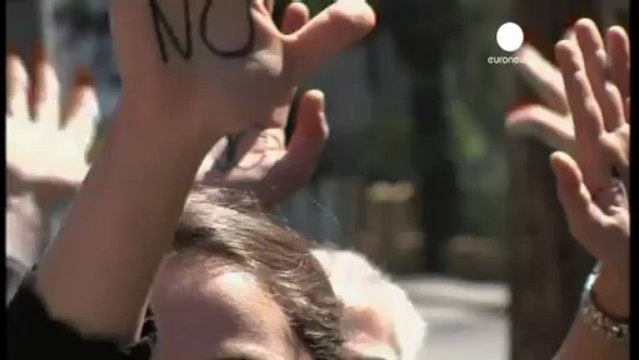 Güney Kıbrıs'ta vergi tepkisi