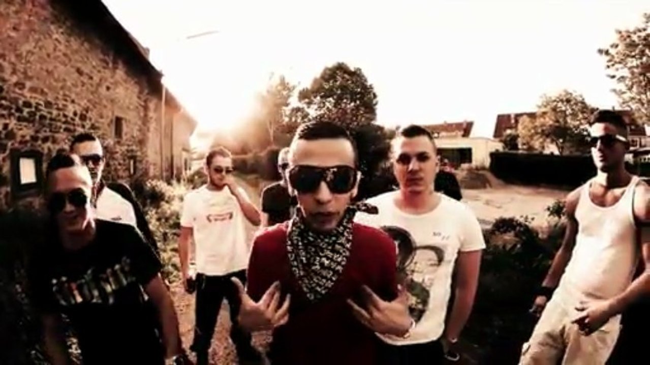 DoNHadj 'Hände Hoch'