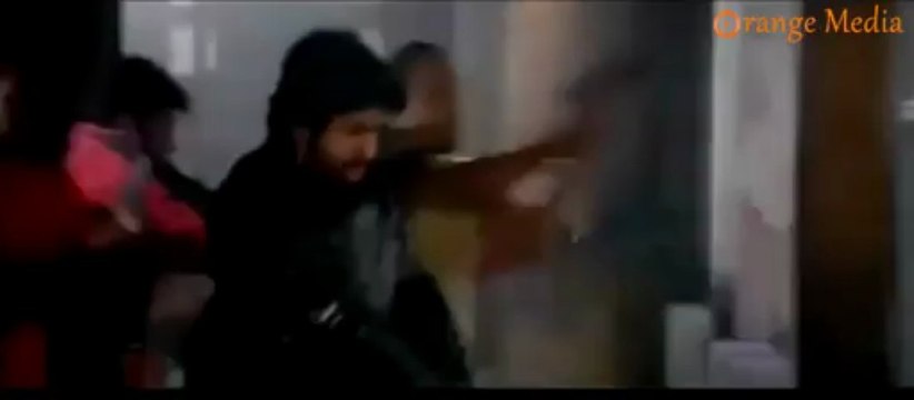 Sarocharu Ravi Teja Fight Scene From Dubai Seenu Movie