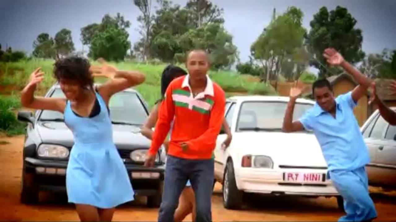 Ry Nini efa ho avy (gasy-malagasy)