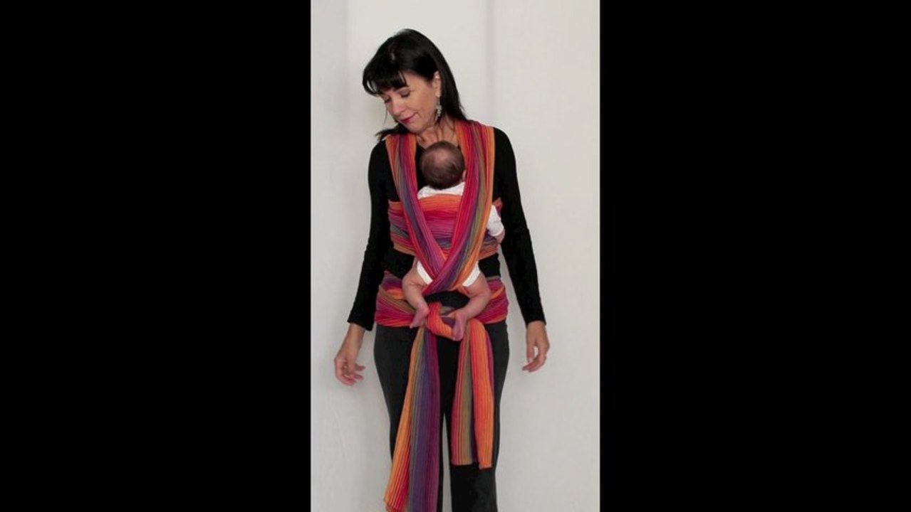 Allaiter mobile : Rectifier la position en écharpe.