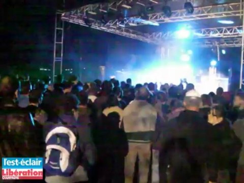 Asaf Avidan et les Fatals Picards aux jours Mabouls