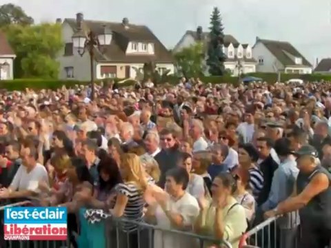 François Feldman valse à la fête de la Saint-Simon